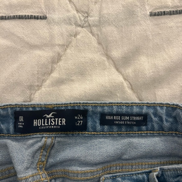 Hollister slim straight jeans. Size 0R or 24. - Picture 4 of 4